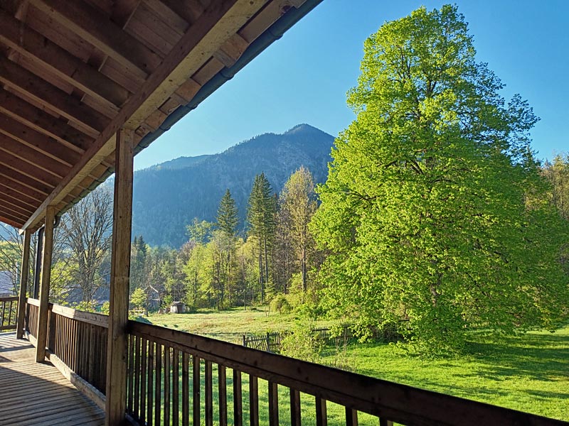 Garten und Balkon der Kraftquelle Josefstal Garten und Balkon der Kraftquelle Josefstal